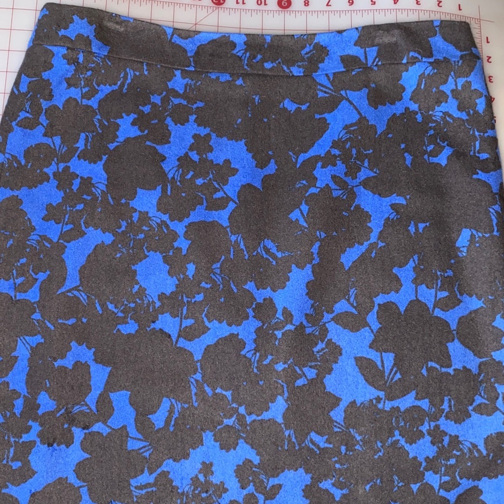 NWT $119 Talbots Sz 16 88% Wool Fleece Blue Brown Floral straight  pencil skirt